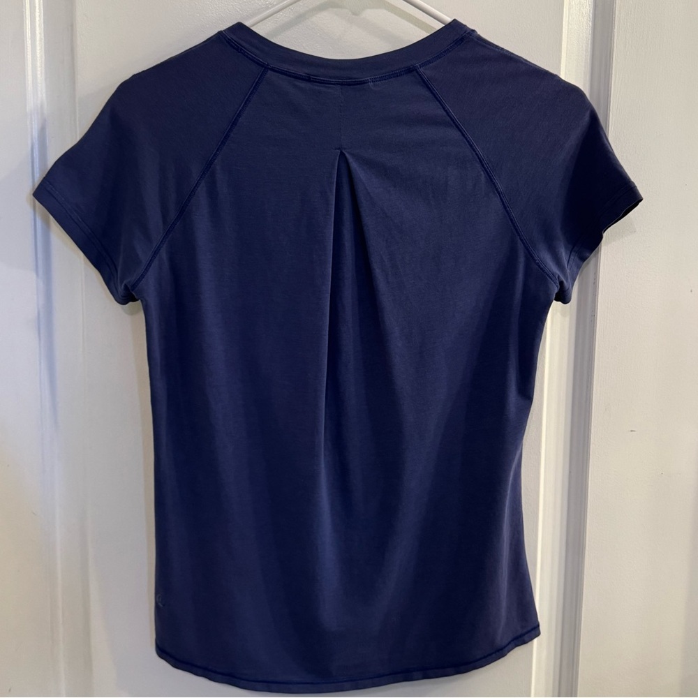 Lululemon Anahatasana Short Sleeve Tee Heathered Sapphire Blue - Picture 2 of 11